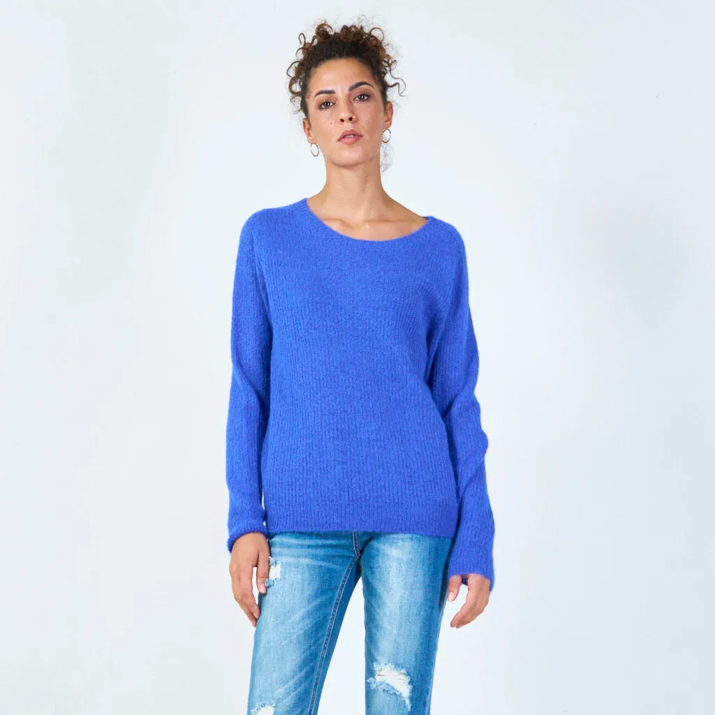 Classic round neck sweater wholesale