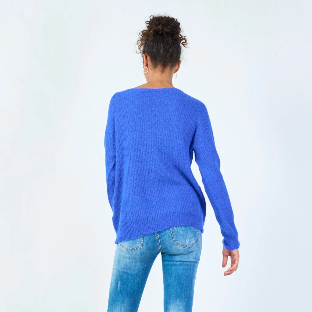 Classic round neck sweater wholesale